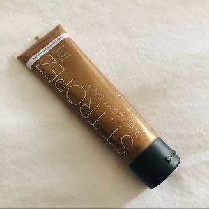 St. Tropes One Night Only Shine Gloss🌴